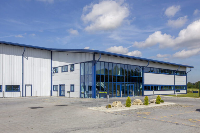 Boddingtons plastics 2